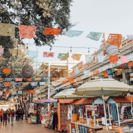 Looking for plans for this weekend? Stop by the Memorial Weekend at Market Square from 10am to 6pm for a wide range of vendors, food, entertainment, and local artists! 
📸: @marketsquaresa
-
-
-
-
-
#trunorthatbulverde #trunorth #sanantonio #sanantoniotx #sanantoniotexas #texasapartments #texasliving #texaslife #texaslove #resortstyleapts #texasapts #sanantonioapts #sanantonioapartments #satxapts #satxapartments #visitsanantonio #visitmarketsquare #downtownsanantoniotx #memorialdayweekend Instagram post from @trunorthatbulverde on May 27, 2022 17:18:50pm